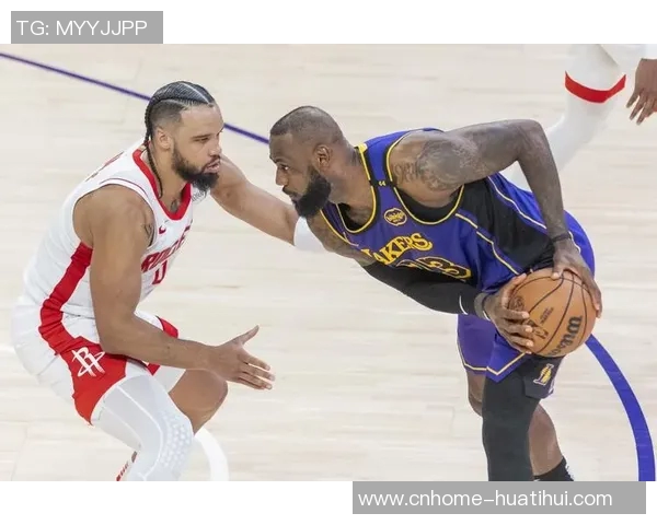 火箭队与湖人队激战正酣谁能在季后赛中脱颖而出争夺荣耀